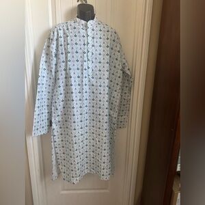 Men's White, & Turquoise Printed Long Sleeve Kurta w/Pockets and Splits, Size 44